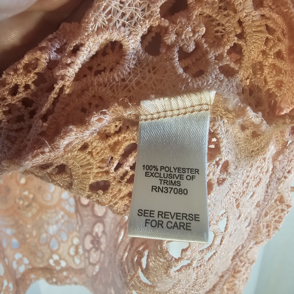 2/$20 Cato M Peach Lace Top - Picture 5 of 6